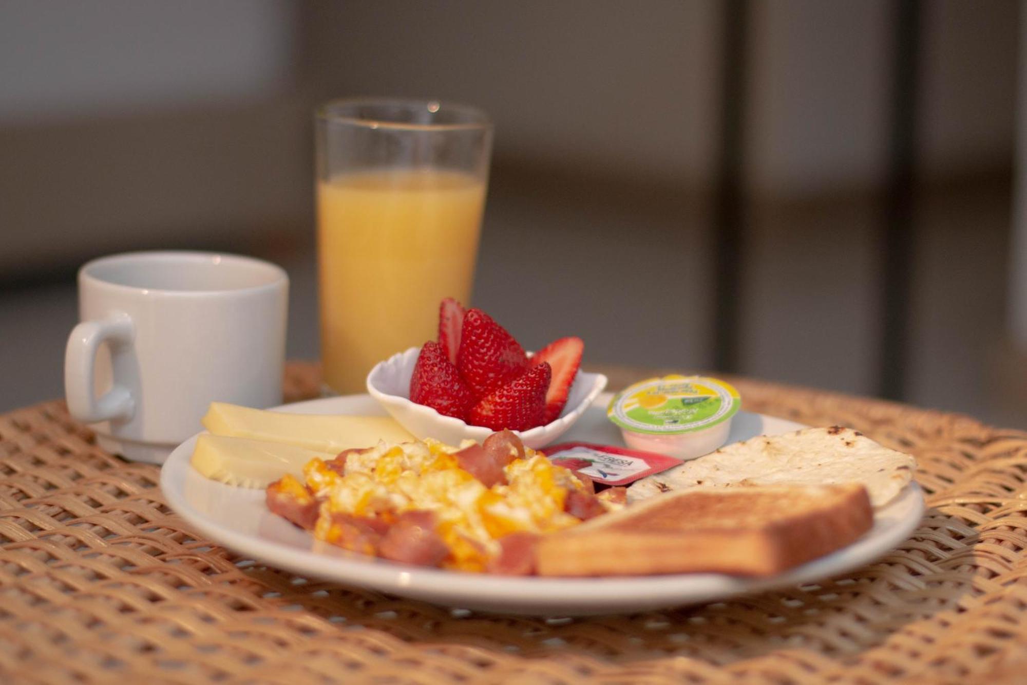 La Casona Hotel Boutique Medellín Zewnętrze zdjęcie